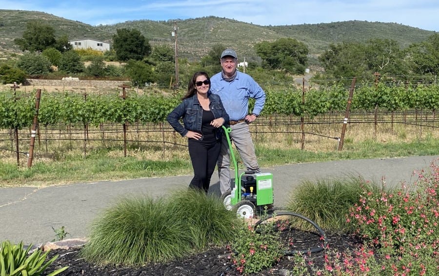 Hardten Family Vineyards Uses BurrowRx Sprayer Hardten Family Vineyards Uses BurrowRx Sprayer